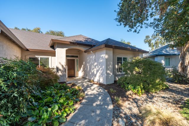 3200 Miramar Way, Redding, CA 96001