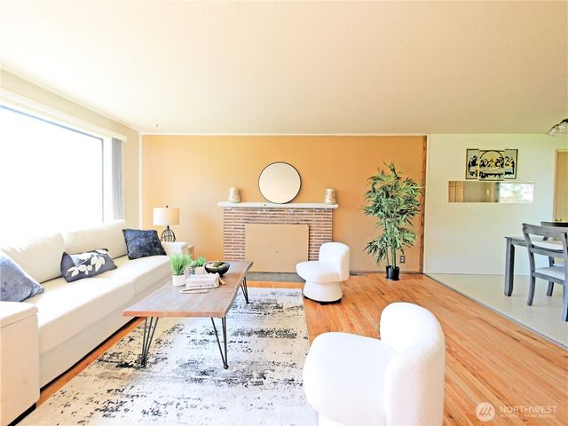 22905 106th Place SE, Kent, WA 98031