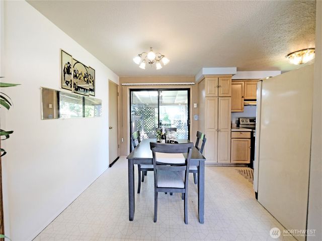 22905 106th Place SE, Kent, WA 98031