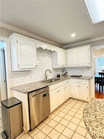 2008 W 8th Street, Russellville, AR 72801