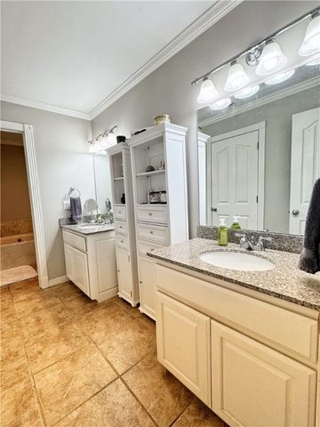 2008 W 8th Street, Russellville, AR 72801