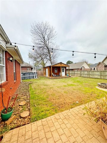2008 W 8th Street, Russellville, AR 72801