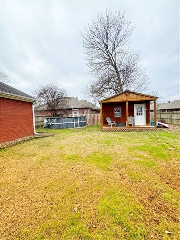 2008 W 8th Street, Russellville, AR 72801