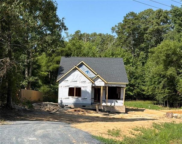 504 Woods Drive, Randleman, NC 27317