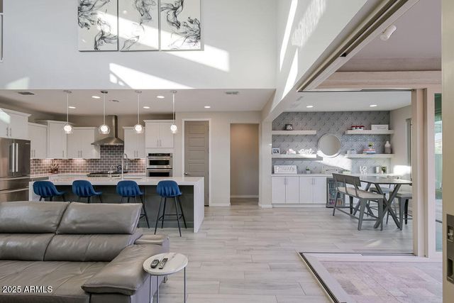 22011 N 34TH Way, Phoenix, AZ 85050