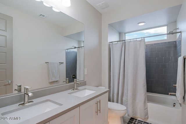 22011 N 34TH Way, Phoenix, AZ 85050