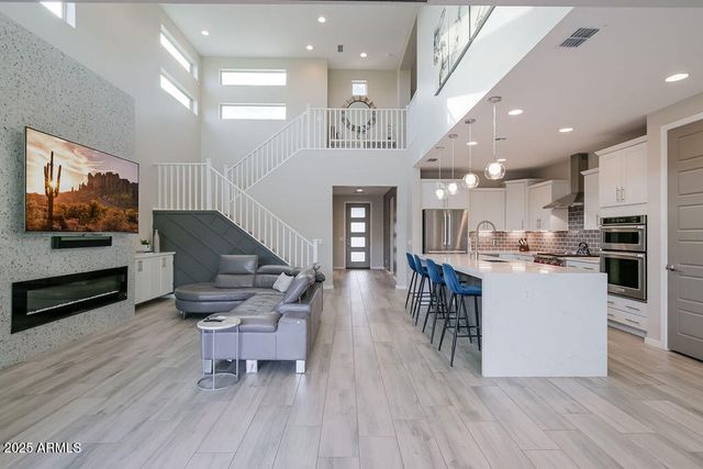 22011 N 34TH Way, Phoenix, AZ 85050