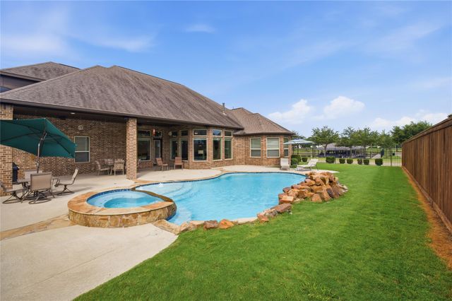 19526 Rockview Ledge Lane, Cypress, TX 77433