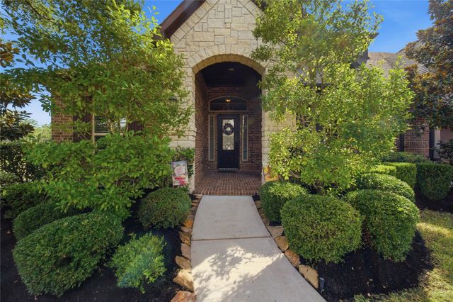 19526 Rockview Ledge Lane, Cypress, TX 77433