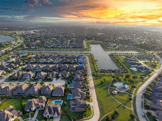19526 Rockview Ledge Lane, Cypress, TX 77433