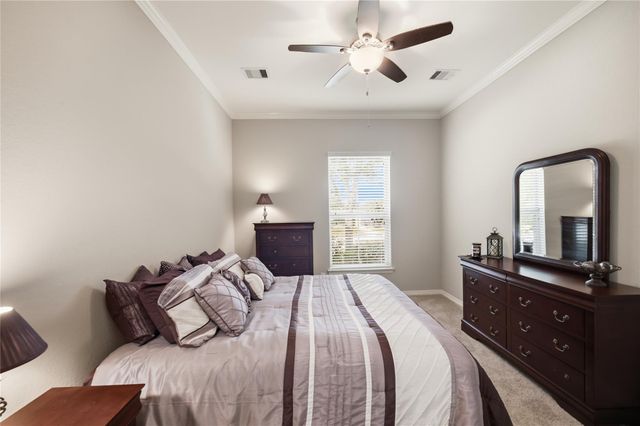 19526 Rockview Ledge Lane, Cypress, TX 77433