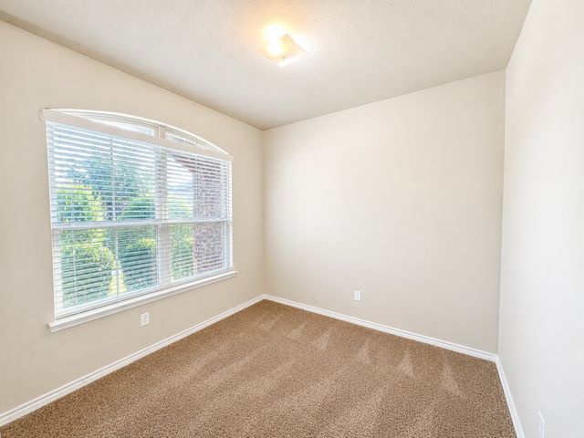 5816 Marsh Rail Drive, Denton, TX 76208