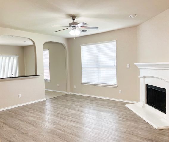 5816 Marsh Rail Drive, Denton, TX 76208