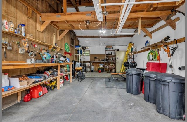 1051 Twin Pine Rd, Dickson, TN 37055