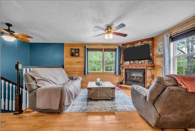 1051 Twin Pine Rd, Dickson, TN 37055