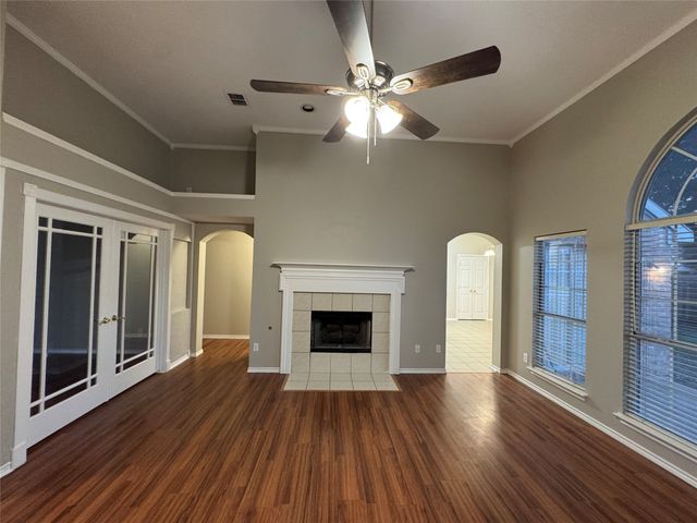 4629 Lincolnshire Drive, Grand Prairie, TX 75052