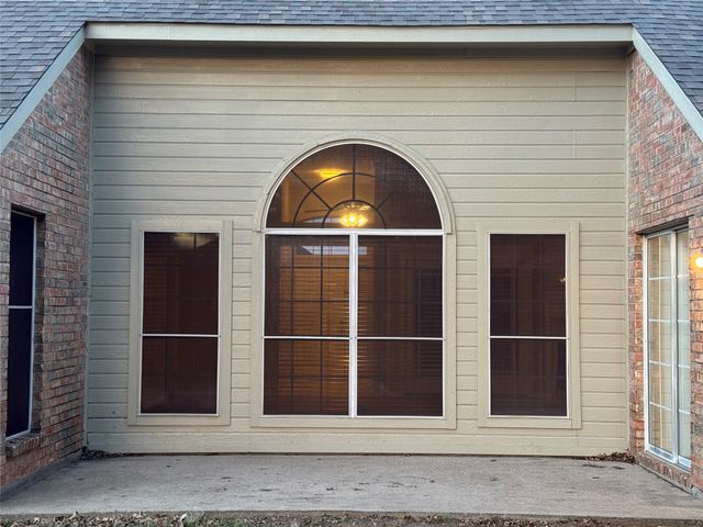 4629 Lincolnshire Drive, Grand Prairie, TX 75052