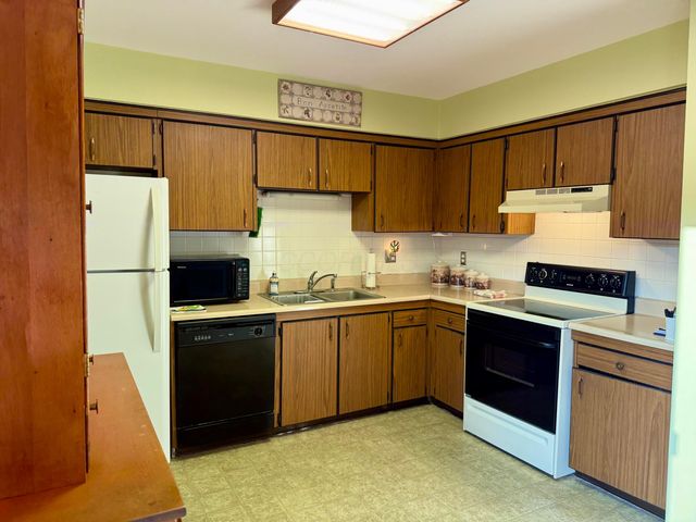 1916 Willoway Circle S, Columbus, OH 43220