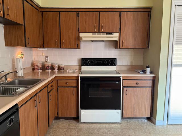 1916 Willoway Circle S, Columbus, OH 43220