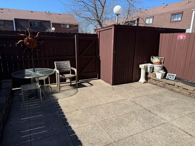 1916 Willoway Circle S, Columbus, OH 43220