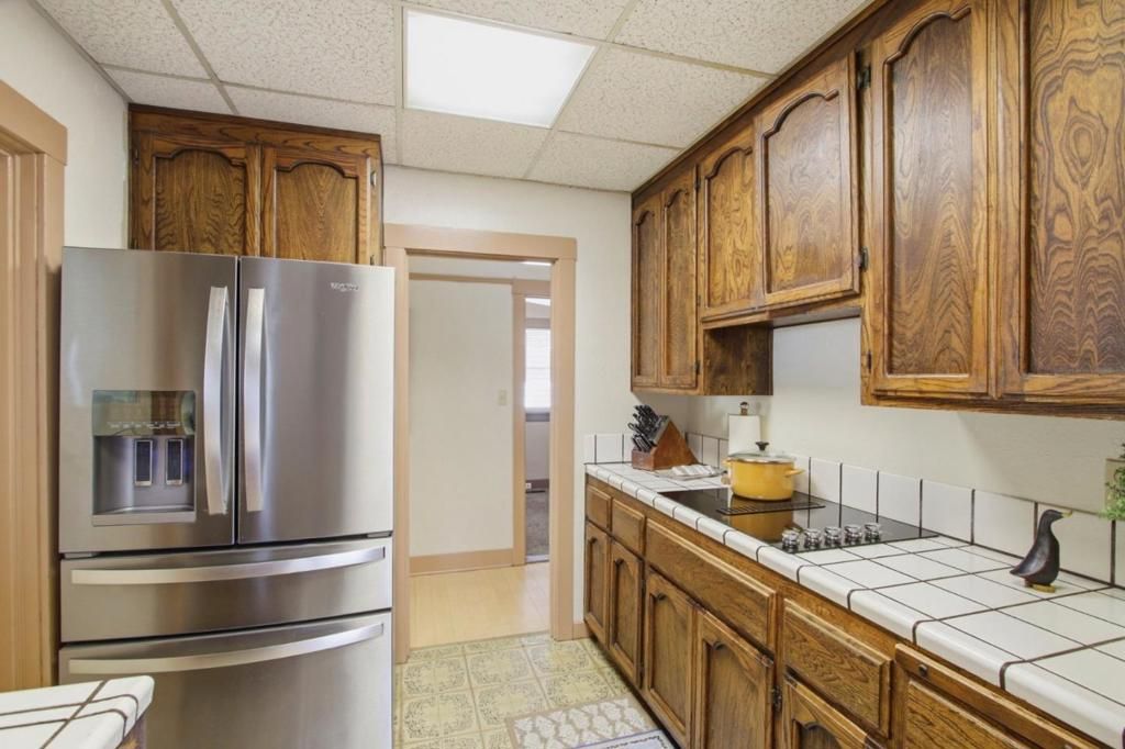 Image 13 of property listing at 10625 Merriman Road, Cupertino, CA 95014