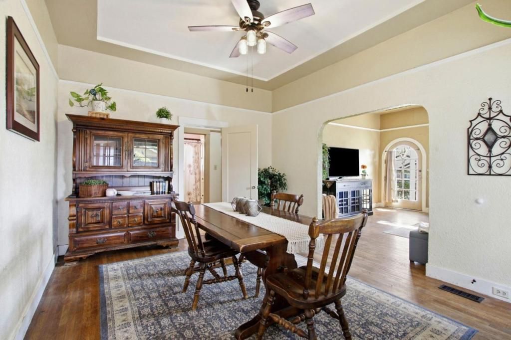 Image 19 of property listing at 10625 Merriman Road, Cupertino, CA 95014