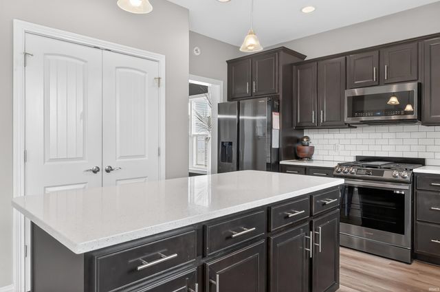 1767 Glen Hollow Drive, Fort Wayne, IN 46814