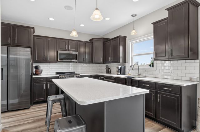 1767 Glen Hollow Drive, Fort Wayne, IN 46814