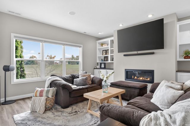 1767 Glen Hollow Drive, Fort Wayne, IN 46814