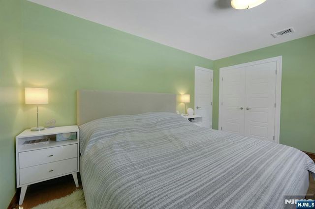 15-10 Mandon Place, Fair Lawn, NJ 07410
