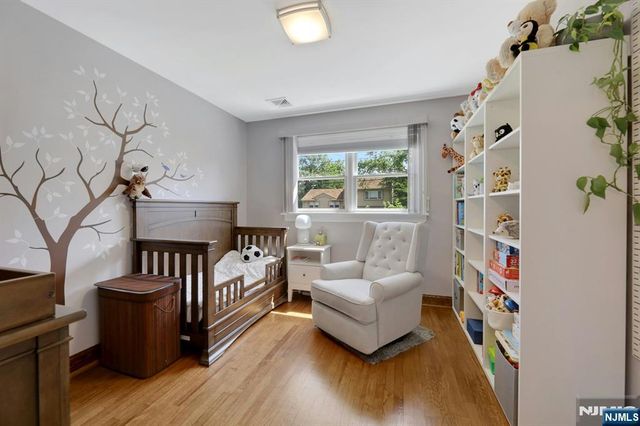 15-10 Mandon Place, Fair Lawn, NJ 07410