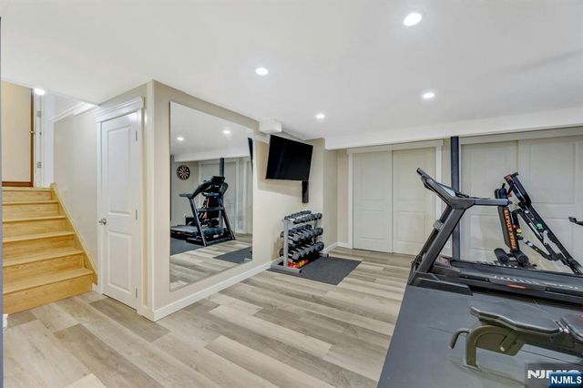 15-10 Mandon Place, Fair Lawn, NJ 07410