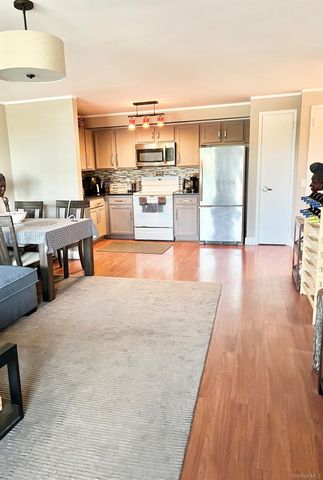 260 Beach 81st Street 3N, Rockaway Beach, NY 11693
