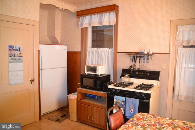 57 LEXINGTON AVE, Lansdowne, PA 19050