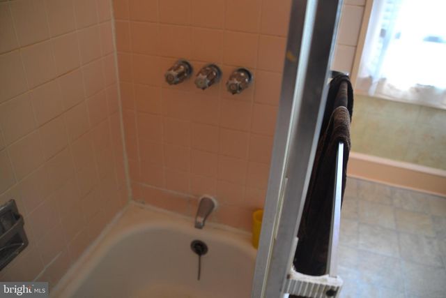 57 LEXINGTON AVE, Lansdowne, PA 19050