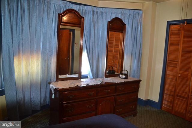 57 LEXINGTON AVE, Lansdowne, PA 19050