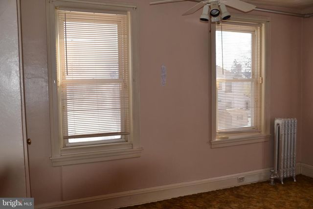 57 LEXINGTON AVE, Lansdowne, PA 19050