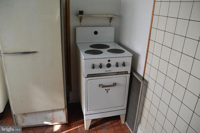 57 LEXINGTON AVE, Lansdowne, PA 19050