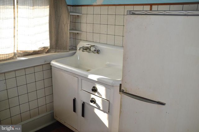 57 LEXINGTON AVE, Lansdowne, PA 19050