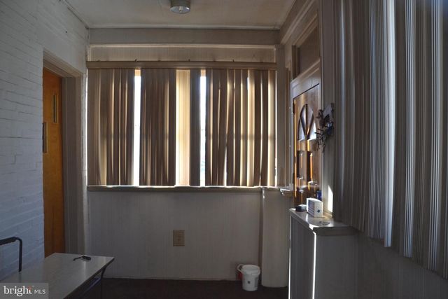 57 LEXINGTON AVE, Lansdowne, PA 19050