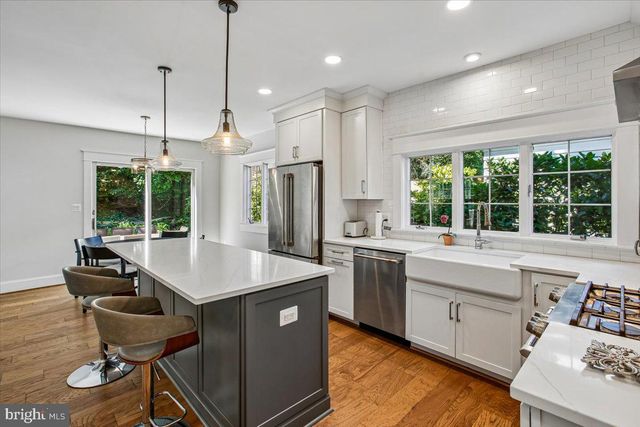 1909 BELFIELD RD, Alexandria, VA 22307