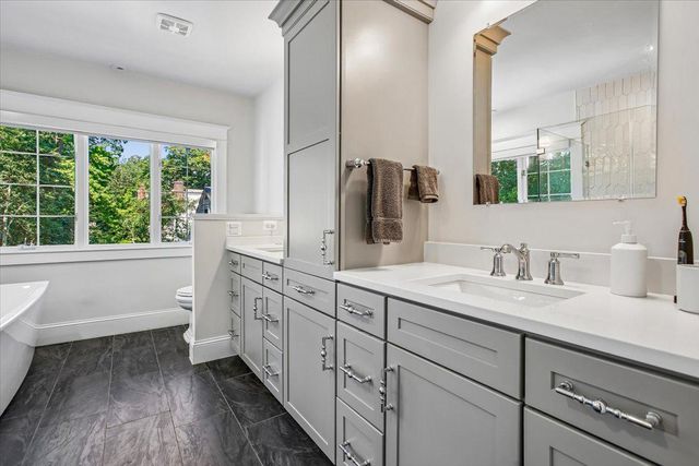 1909 BELFIELD RD, Alexandria, VA 22307