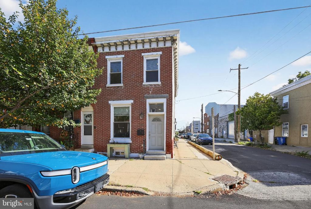 2559 SEPVIVA ST, Philadelphia, PA 19125