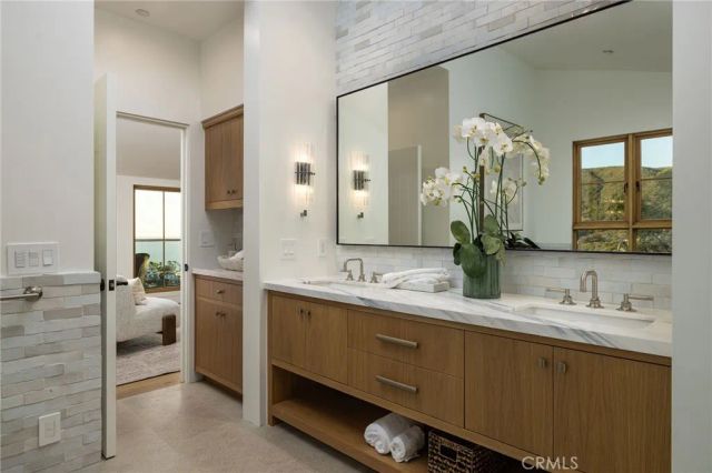 1015 Madison Place, Laguna Beach, CA 92651