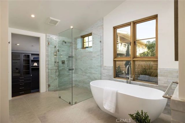 1015 Madison Place, Laguna Beach, CA 92651