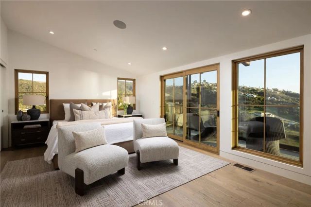 1015 Madison Place, Laguna Beach, CA 92651