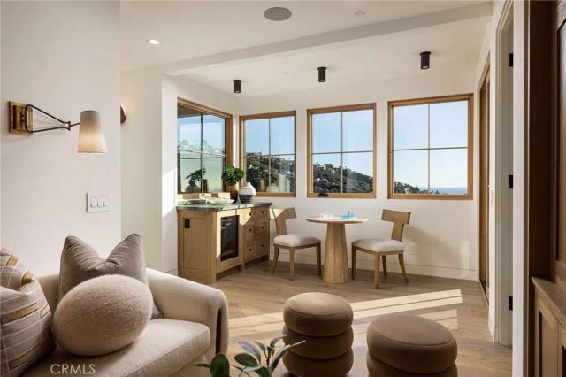 1015 Madison Place, Laguna Beach, CA 92651