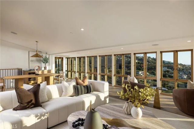 1015 Madison Place, Laguna Beach, CA 92651