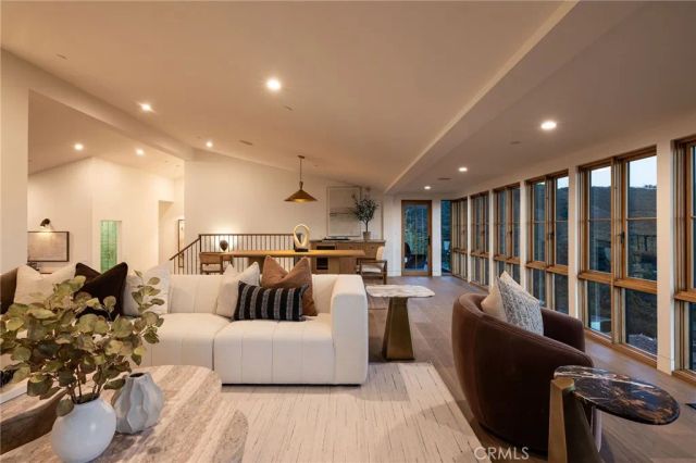 1015 Madison Place, Laguna Beach, CA 92651