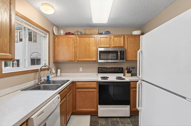 7031 Quantrelle Avenue NE, Otsego, MN 55330